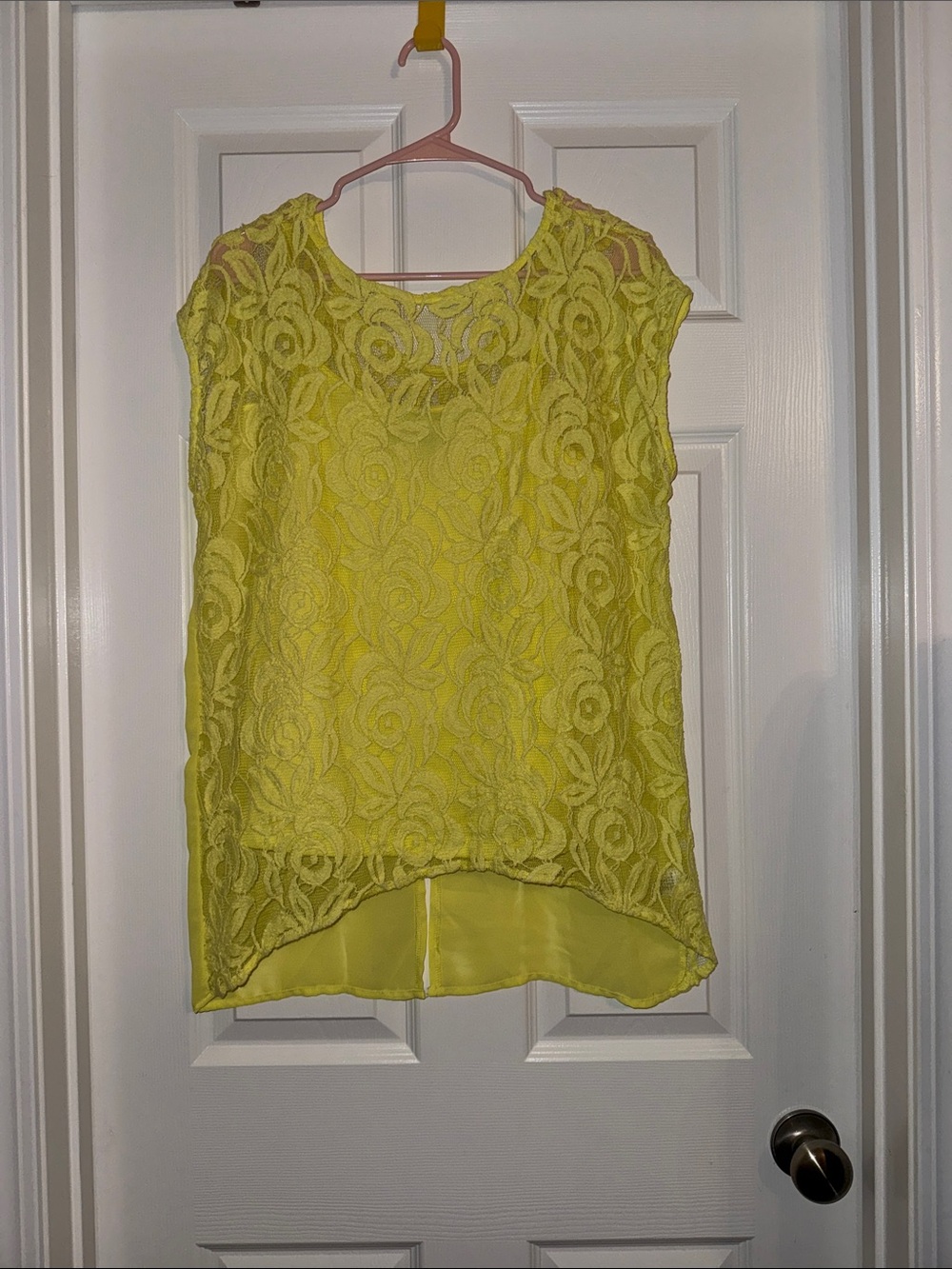 Apt. 9 Yellow Lace Overlay Sleeveless Top